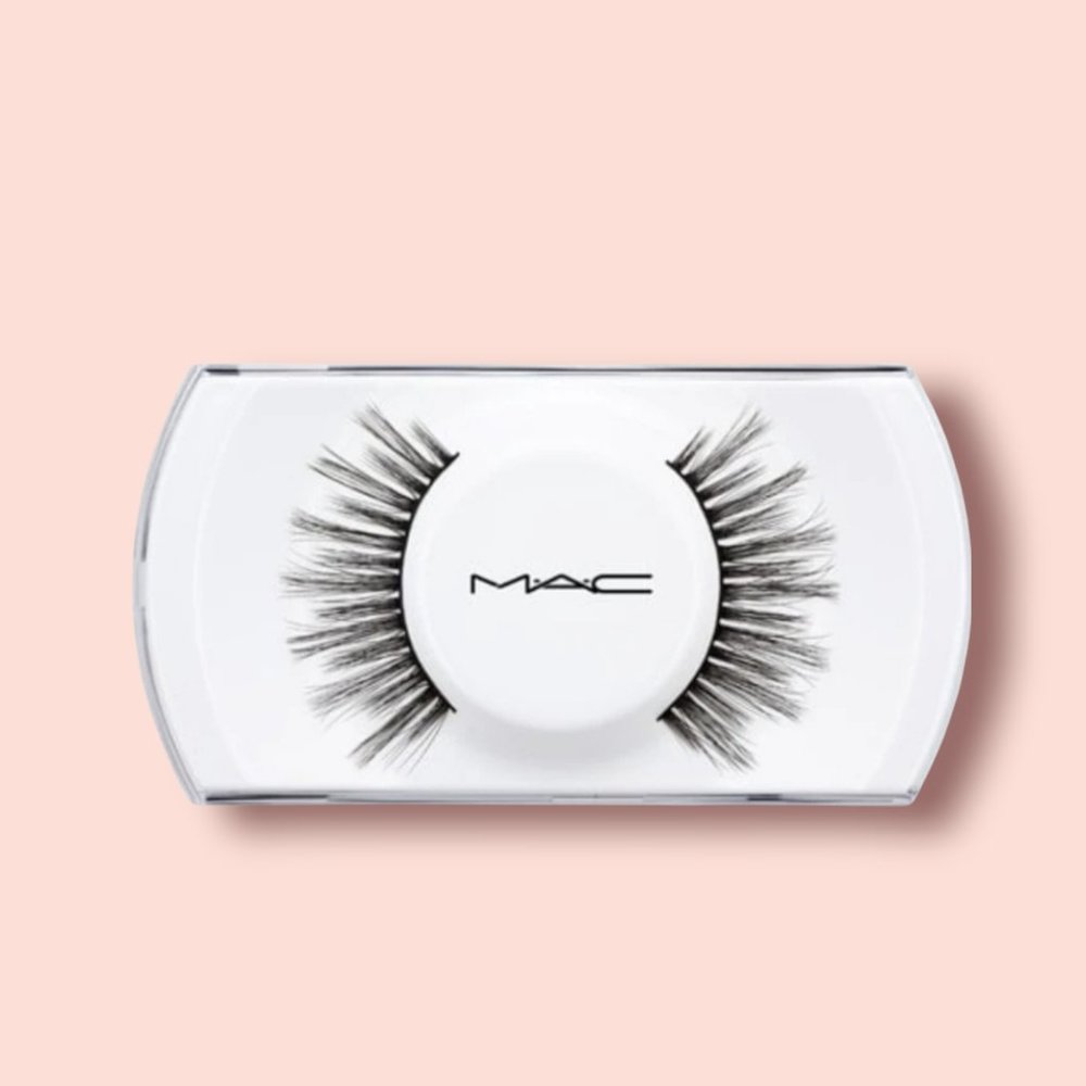 🗣M•A•C Lashes BRAND  NEW